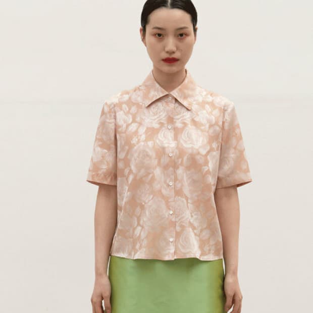 Teak 티크 ROSE FLOWER SILK BLOUSE