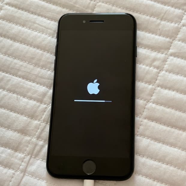 아이폰7 실버 128GB (S급)