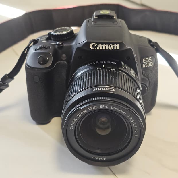 캐논 EOS 650D DSLR 카메라