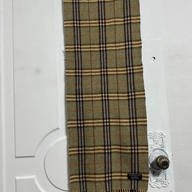 버버리 램스울 머플러