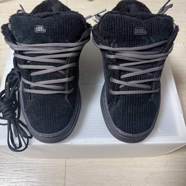 ERL CORDUROY VAMP SNEAKERS (PIRATE BLACK