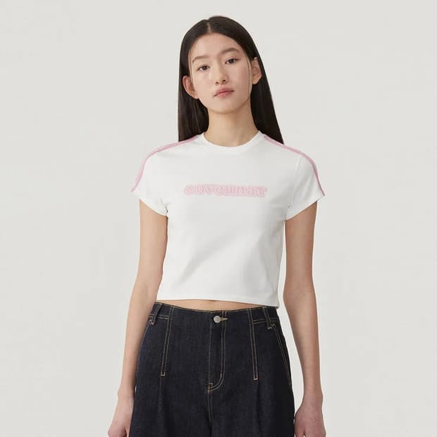 [s 새상품] 커버낫 베이비핏 로고 반팔 티셔츠 화이트