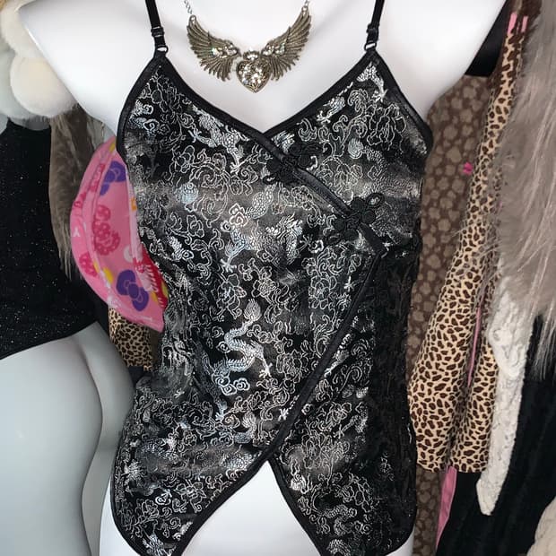 Ozz on 오즈온 오리엔탈 블랙 슬립