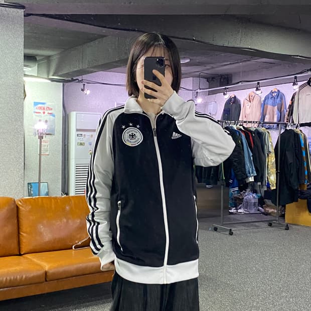 아디다스 이큅먼트 독일 투톤 트랙탑 져지 B4505