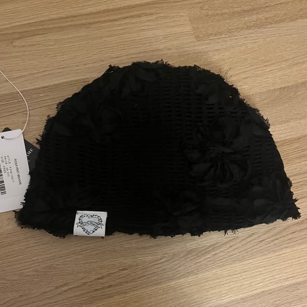 Poesie d'Ame 로사 니트 비니 블랙 새상품