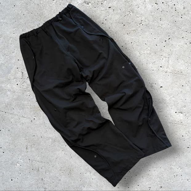 [2] 산산기어 웨이브 블랙 스냅 버튼 트랙 팬츠 D753