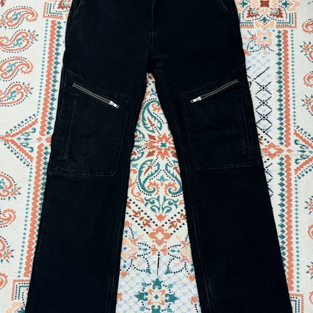 [Plastic Product] revealed pocket pants