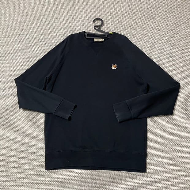 메종키츠네. 맨투맨. 6007