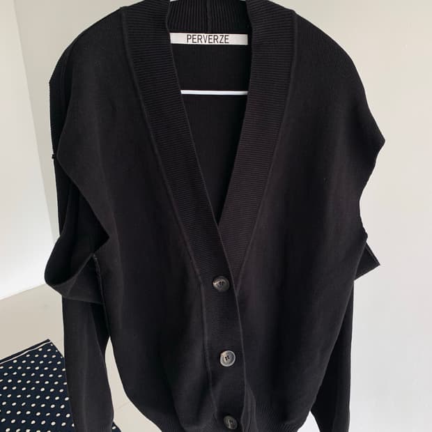 Perverze 퍼버즈 데미지 스웻 가디건