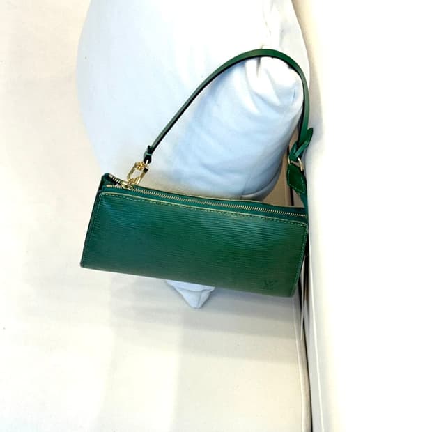 루이비통 에삐 포쉐트 숄더백 (정품)