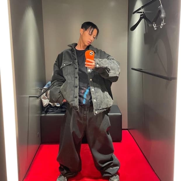 에이삽 바리와 양갱님이  입은 발렌시아가 간지깡패 데님 패딩 자켓 흑청