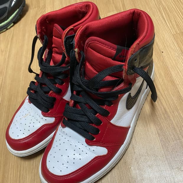 조던 1레트로 하이 사틴 레드