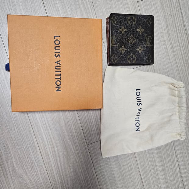 루이비통 모노그램 반지갑 풀박스