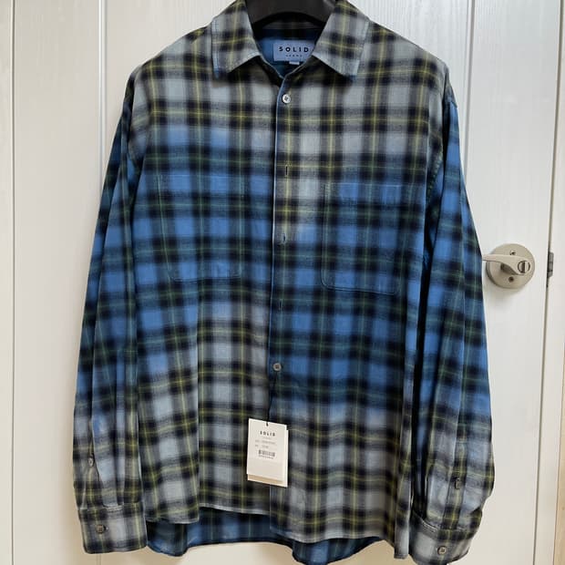 25새상품 솔리드옴므 블루 그라데이션 다잉 체크 셔츠
