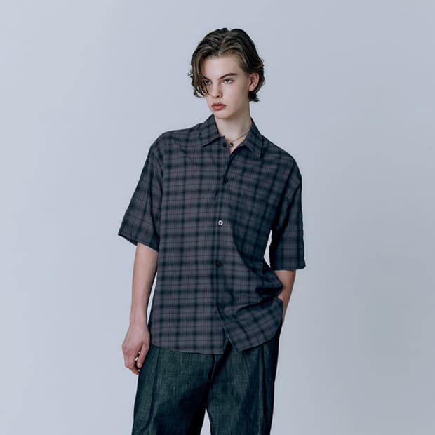 아르반 베이직 루즈드 타탄 체크 하프 셔츠 차콜 2사이즈