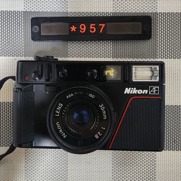 니콘 L 35 AF 필름카메라