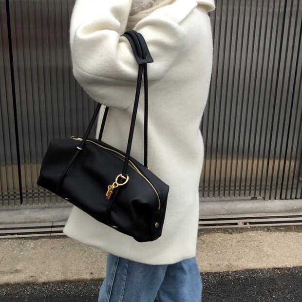 구해요) 714center 마고백 골드 (새상품 컨디션만!)