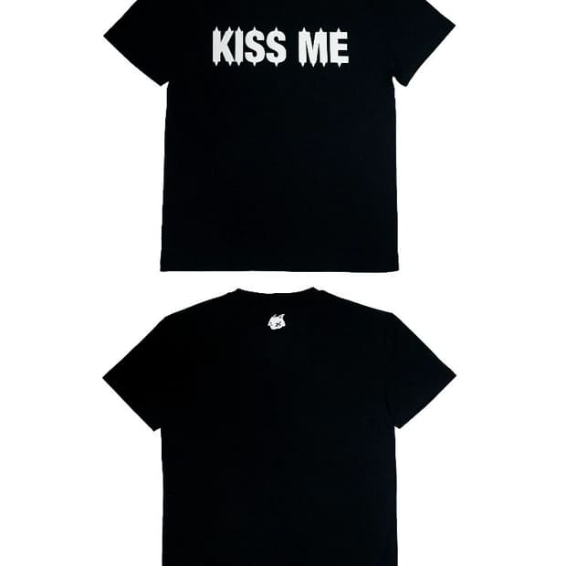 Kiss Me Printed Tee