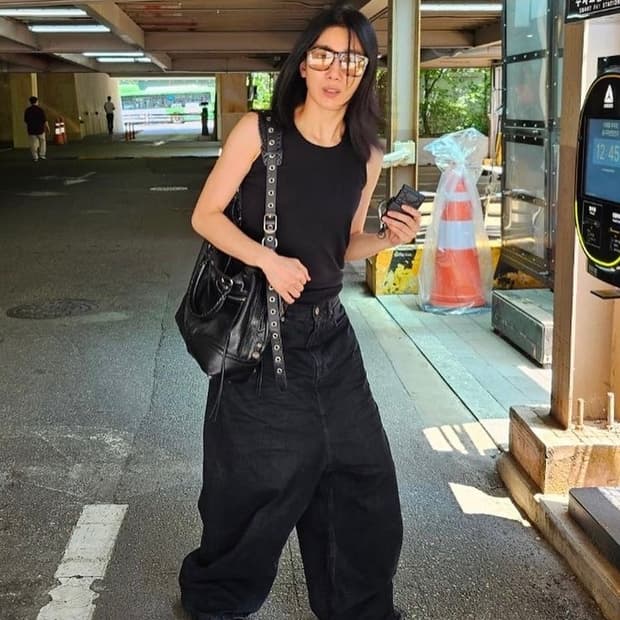 발렌시아가 크링클 로우 크로치 데님 팬츠 블랙 [S]