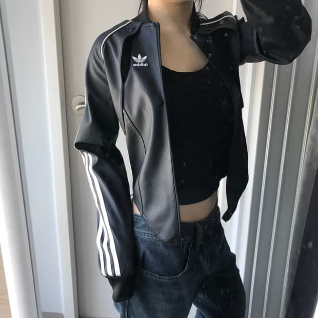 아디다스 레더 크롭 베스트 볼레로 자켓 xs