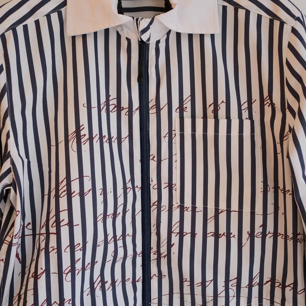 Lettering stripe zipper shirt jacket