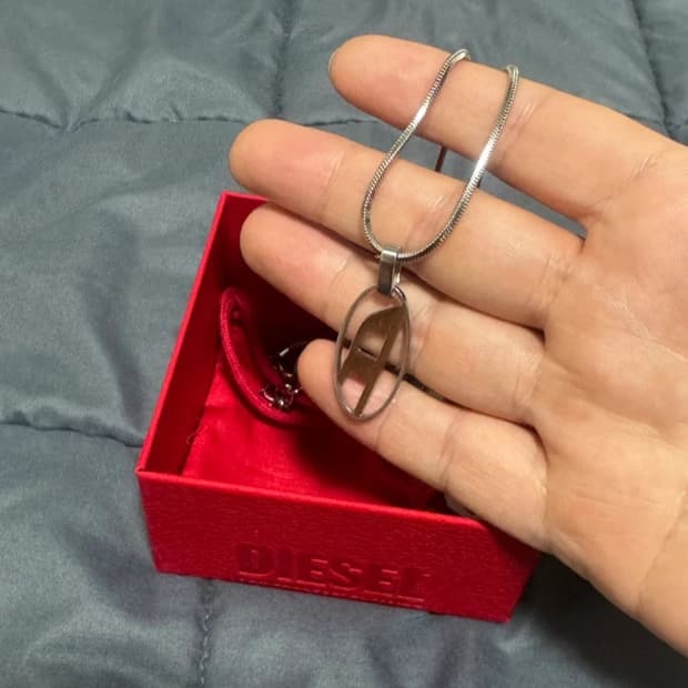 디젤 팬던트 목걸이 