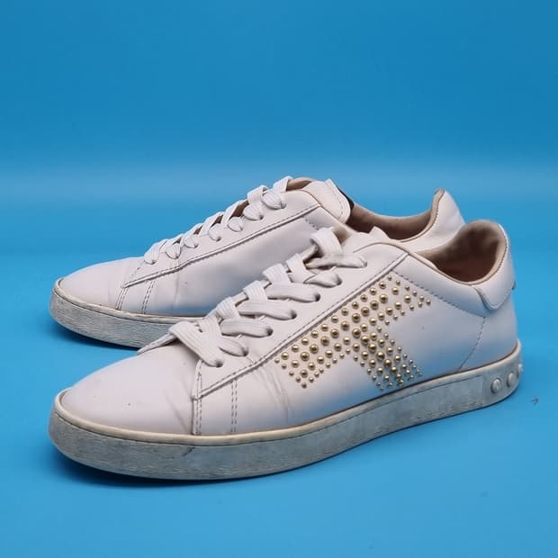 O 토즈 스터드 여성스니커즈37 240