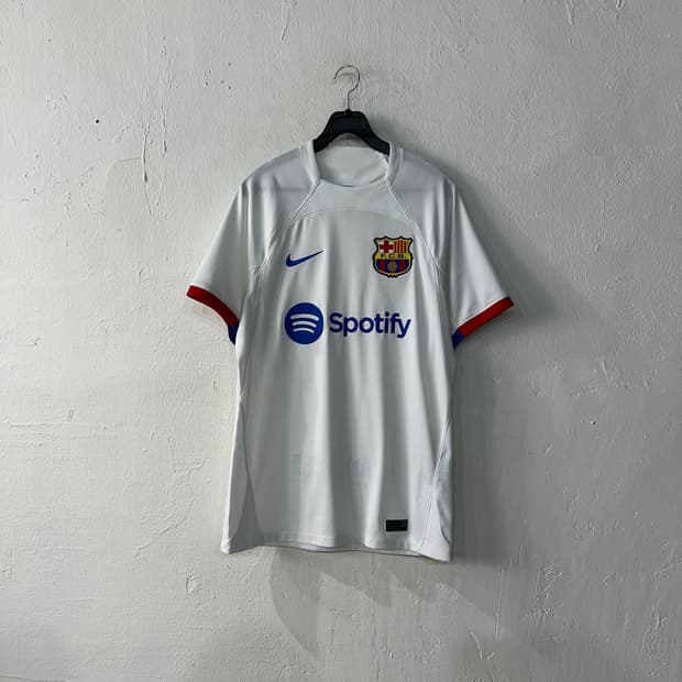 나이키 바르셀로나23-24 어웨이 유니폼 95