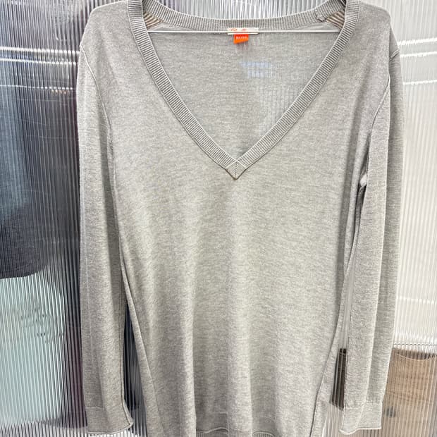 휴고보스 봉재선 트리밍 롱슬리브