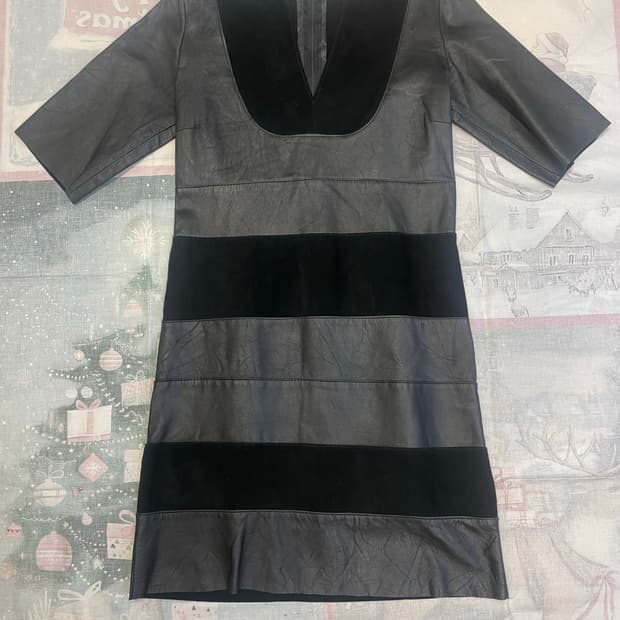 Y2k 가죽 스웨이드 원피스