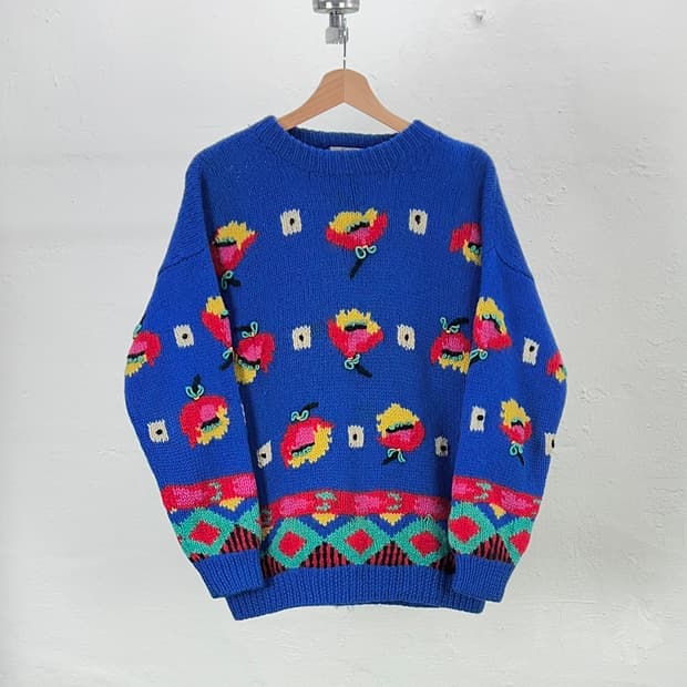 아메리칸 빈티지 주니퍼 플라워 아가일 니트 스웨터