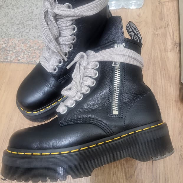릭오웬스 × 닥터마틴1460 쿼드