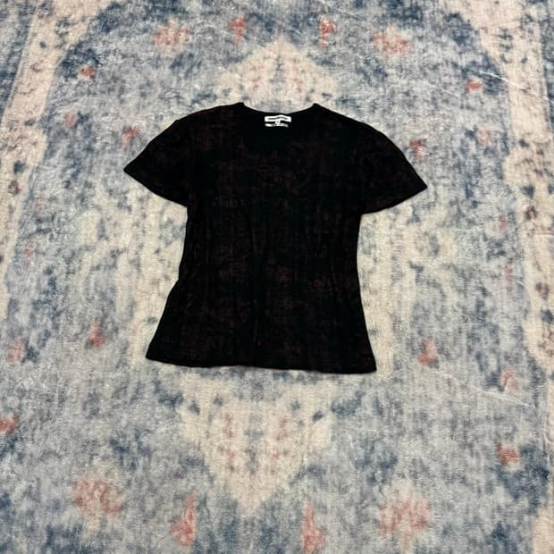 Semantic design red glitter ribbed top