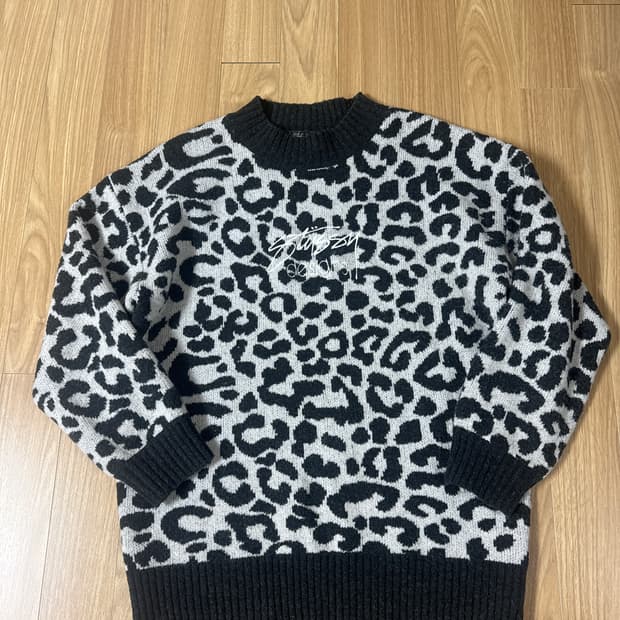 스투시 호피니트