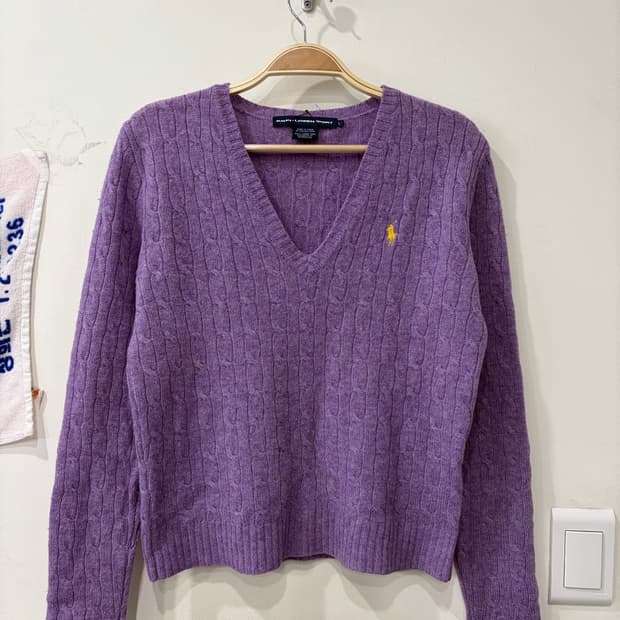 94. 폴로 브이넥 니트