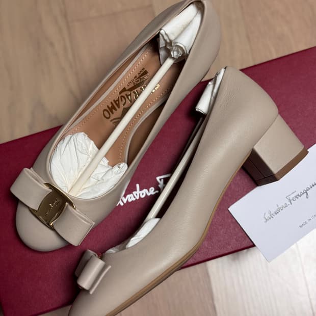 페라가모 바라 펌프스 구두 힐 5d(실 225)