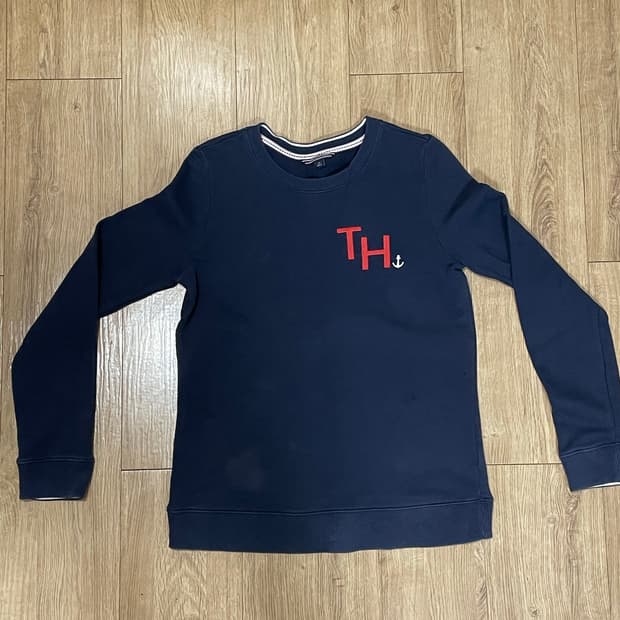 초등학생용 토미힐피거 맨투맨 s사이즈 판매 급처