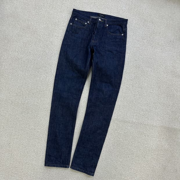 28 A.P.C 쁘띠 스탠다드핏 데님 0324D