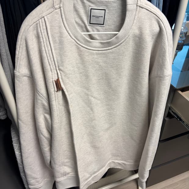 [50] 우영미 절개 맨투맨