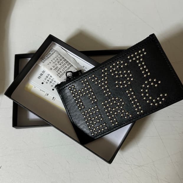 히스테릭글래머 스터드 카드지갑 블랙