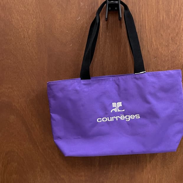 꾸레쥬 로고 쇼퍼백 퍼플