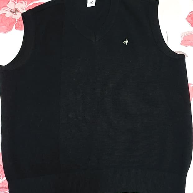 르꼬끄골프 얇은니트조끼 실측110 가슴60 기장70