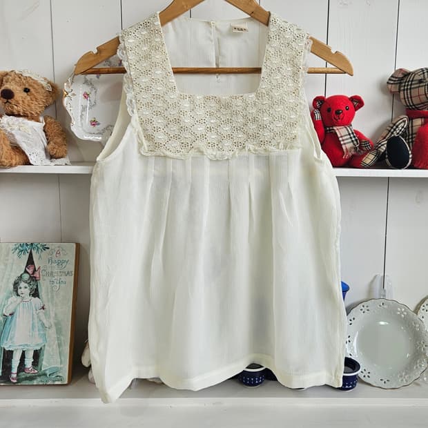 엑시즈팜(Axes Femme) 아이보리 레이스 슬리브리스