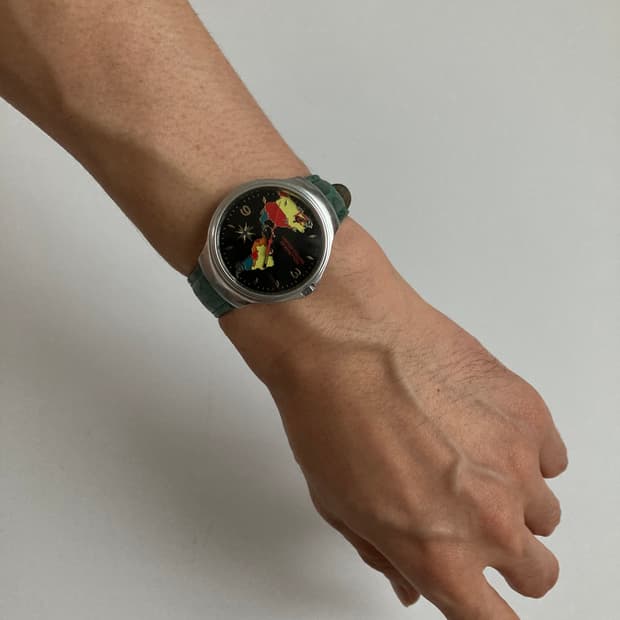 95‘s analog watch