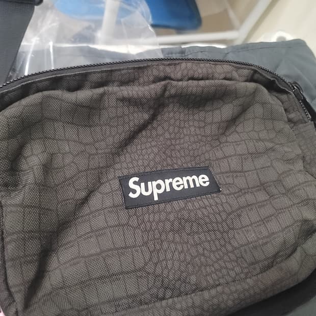 Supreme SS13 Croc Shoulder Bag 슈프림 가방 힙색