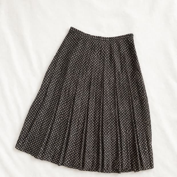 INDIVI 빈티지 글리터 플리츠 미디 스커트 