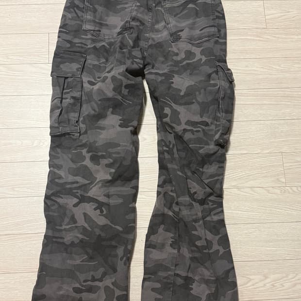 cargo pants