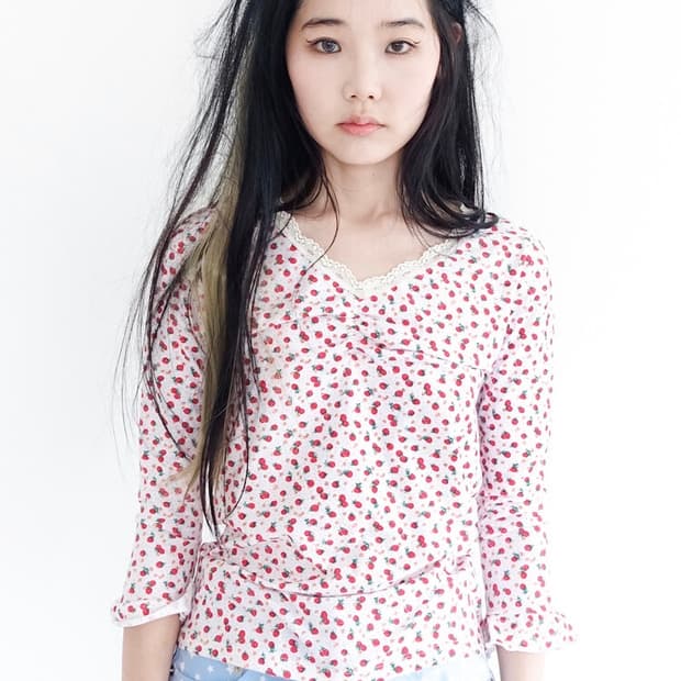 샵페어리 little strawberry lace top