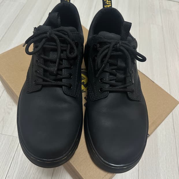 [270] 닥터마틴 리더 와이오밍 팝니당! 