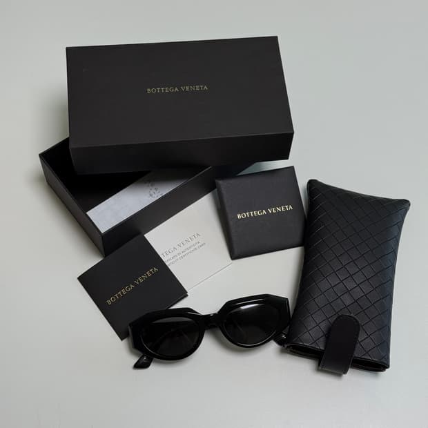 보테가베네타 BV1031S